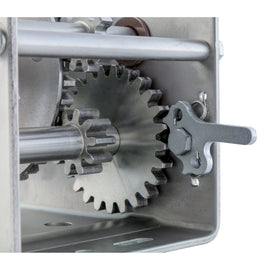 Hand-Crank 2-Speed Winch  2 000 Lbs  10.25:1 Low Gear Ratio  10.6