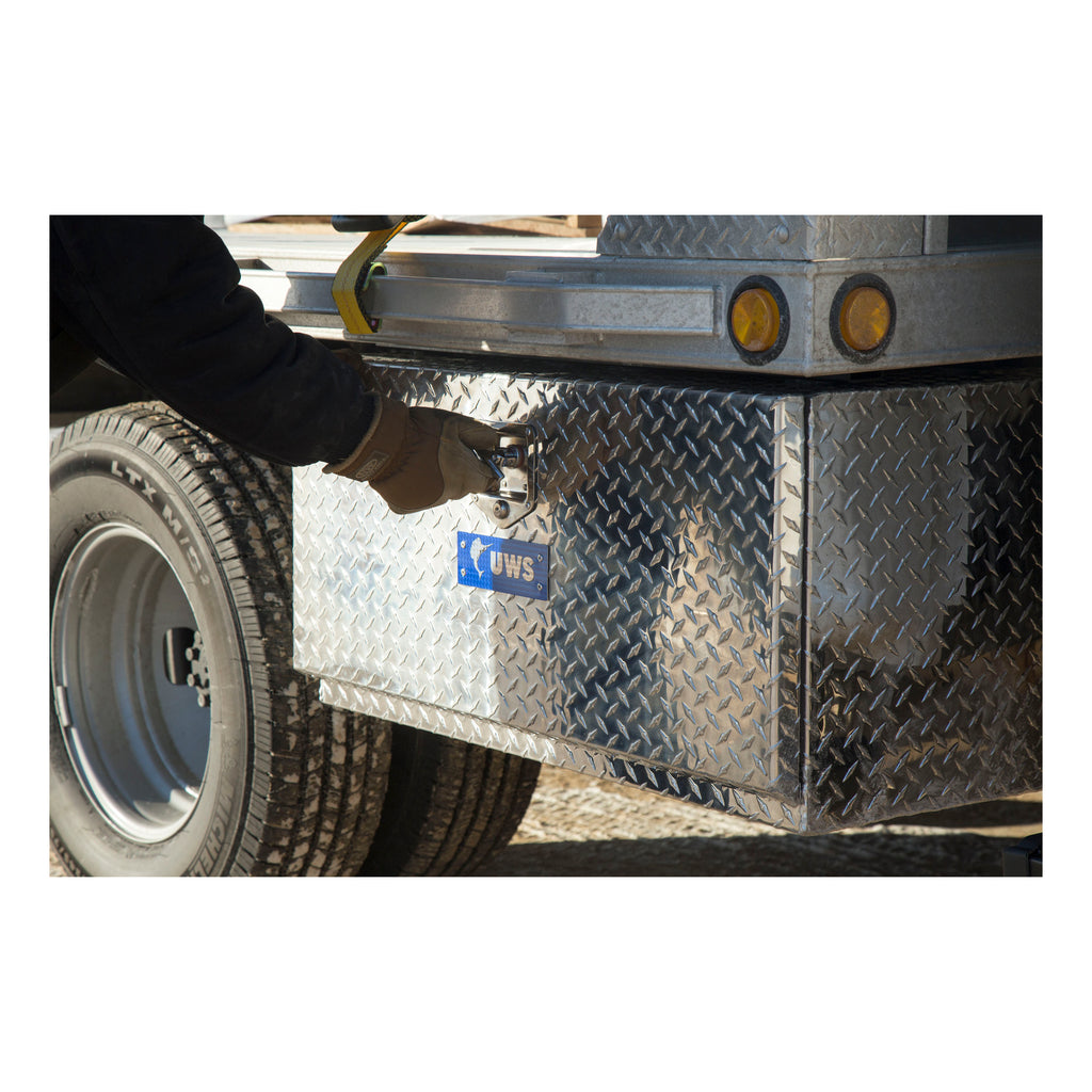 Bright Aluminum 36" Single-Door Underbody Tool Box (Heavy Packaging)