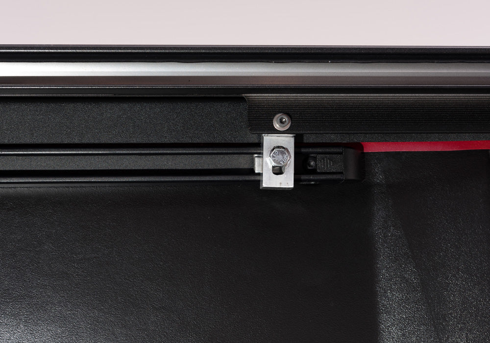 RX_OneMX_Toyota-Tacoma_Red_Details_04RailClamp.jpg